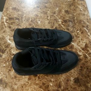 DG   Sneakers for mens.